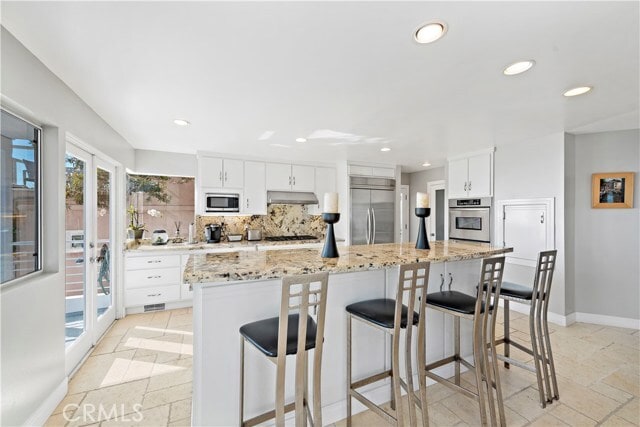 Building Photo - 1670 Del Mar Ave