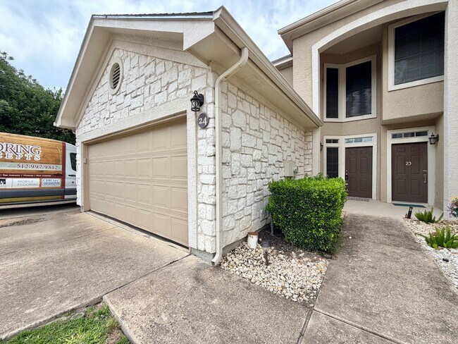 Building Photo - 3300 Forest Creek Dr