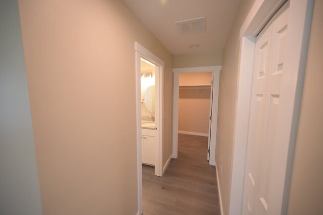 Building Photo - New 3 bed 2 bath home in Carlsborg