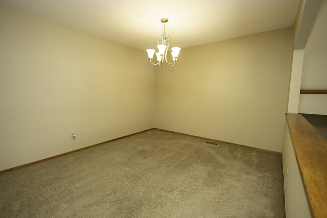 Dining Room - 4415 Laguna Pl