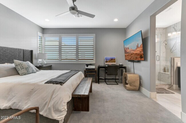 Building Photo - 7444 E Paraiso Dr