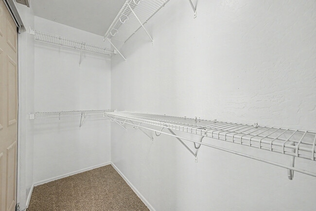 Building Photo - 5113 W Fulton St