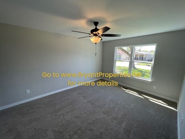 Building Photo - 105 20th Ave W - Spriningfield, TN 37172