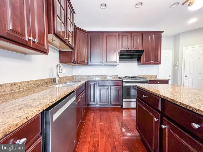 Building Photo - 3909 Beeker Mill Pl