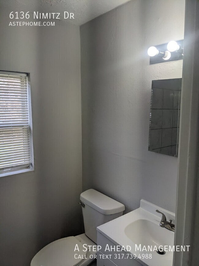 Building Photo - 6136 Nimitz Dr
