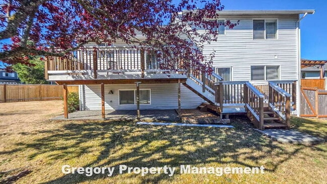 Building Photo - 7 60th Pl SE