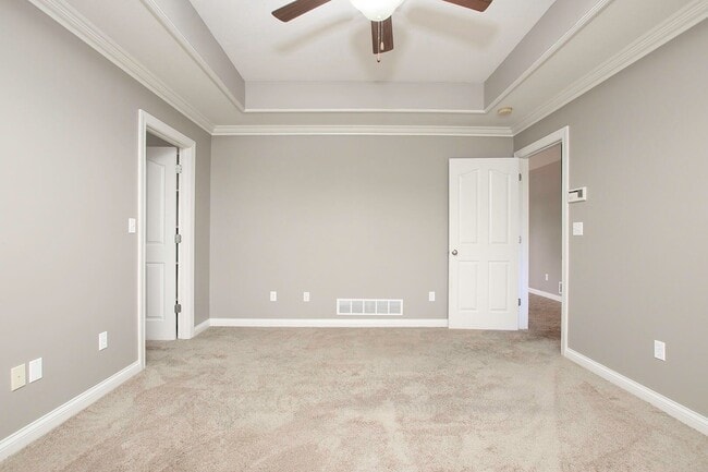 Building Photo - Charming 3 Bedroom/2 Bath in Mill Creek Manor with Spacious Garage