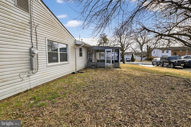 Building Photo - 55 Ember Ln