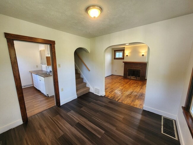 Building Photo - 4 BR home with first-floor living, new roof, and a private-feeling backyard in Lincoln Place