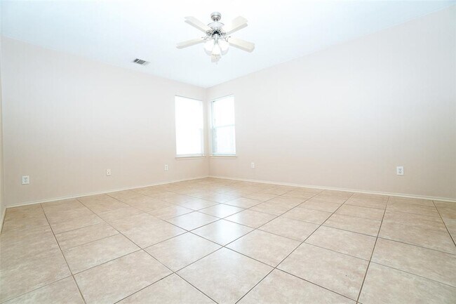 Building Photo - 14501 Ballycastle Trail