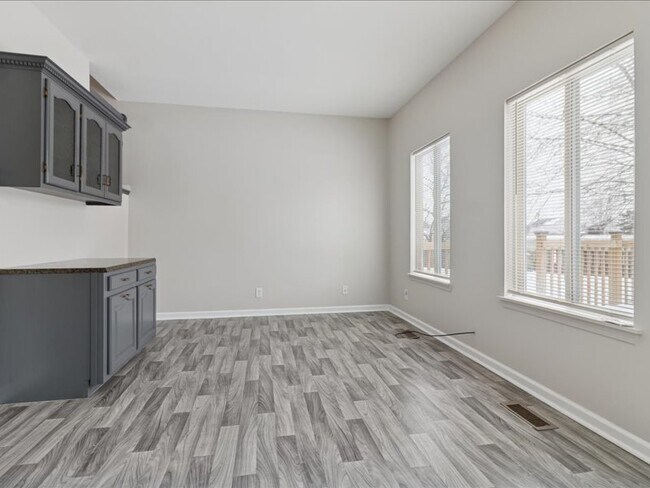 Building Photo - 14228 S Napa Cir