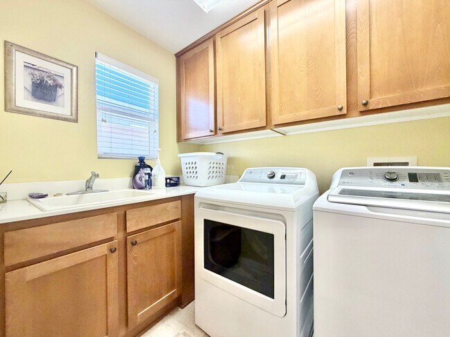 Building Photo - Spacious 4 Bedroom Canyon Hills Retreat with Private Balcony