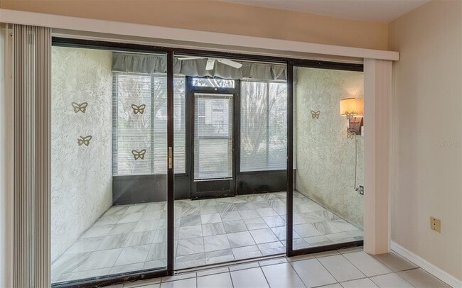 Building Photo - 3240 S Semoran Blvd