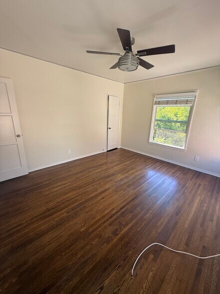 Bednroom - 1332 S Cloverdale Ave