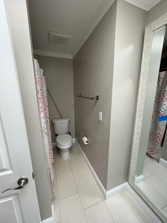 Building Photo - $6,950 - Canyon Lakes Luxury 4BR – Designer Upgrades, Wine Bar & Best Views in San Ramon