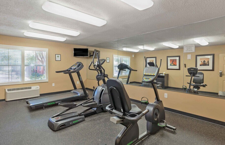 Building Photo - Furnished Studio-Durham - RTP - Miami Blvd...