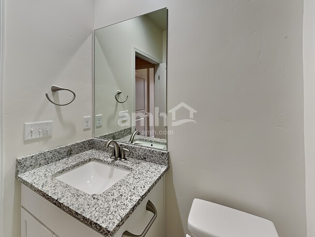 Building Photo - 245 E Sicily Dr