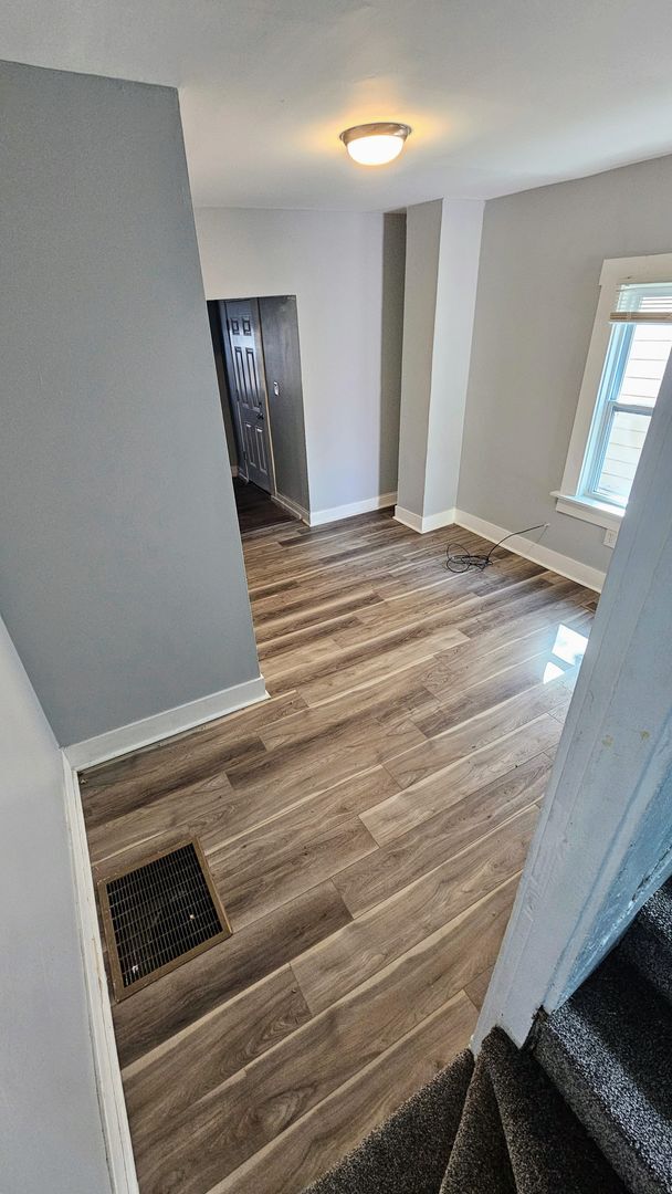 Building Photo - 142-144 West Park Avenue