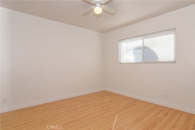 Building Photo - 11921 Goshen Ave