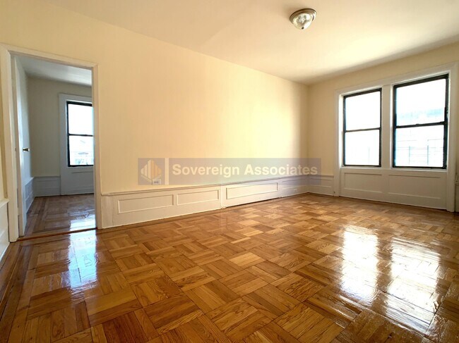 Primary Photo - 270 Fort Washington Ave