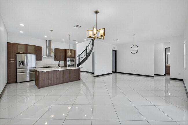 Building Photo - 15800 NW 88th Ave