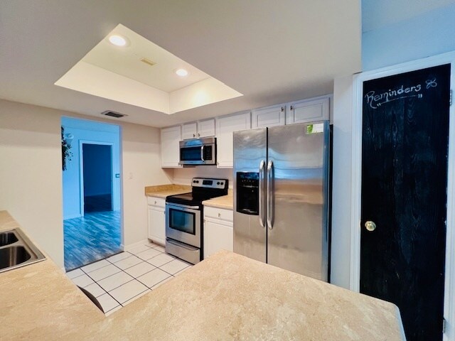 Building Photo - Elegant 3-Bed, 2-Bath Home in Prime Orland...