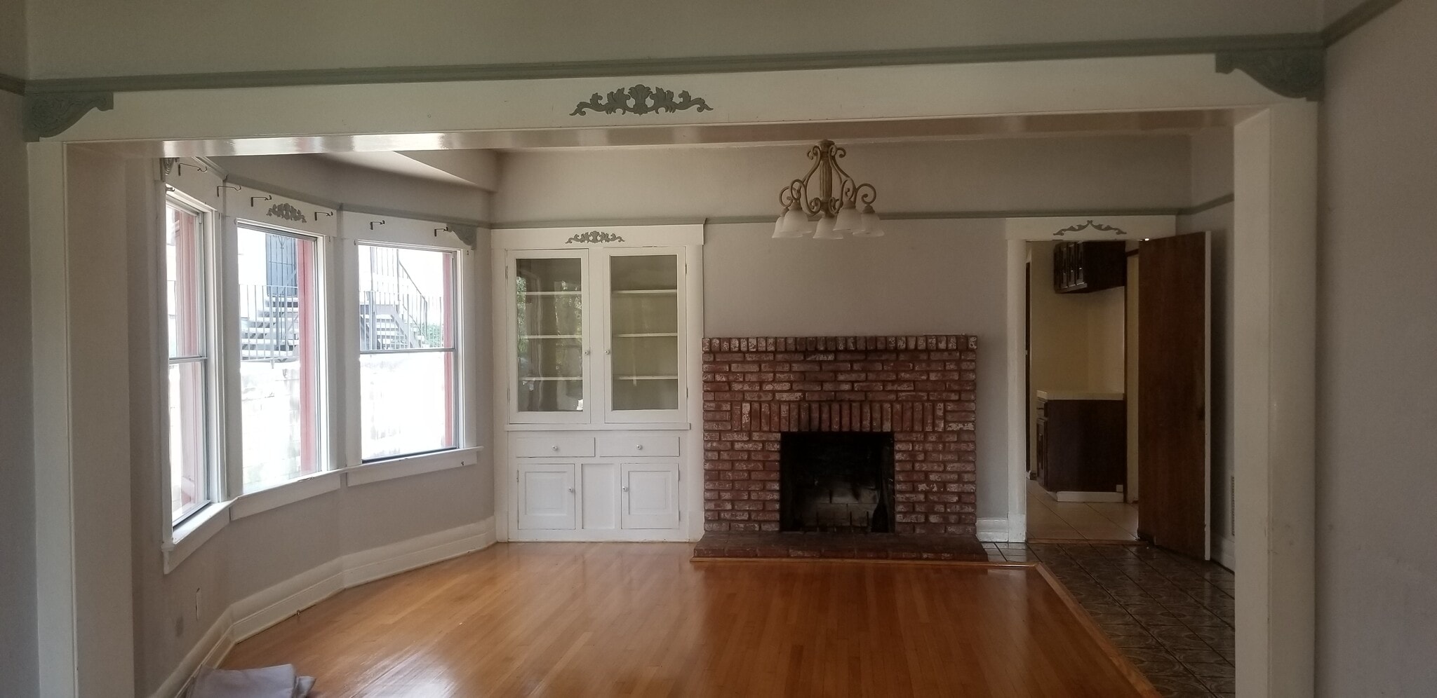 Building Photo - 1801 Vine St