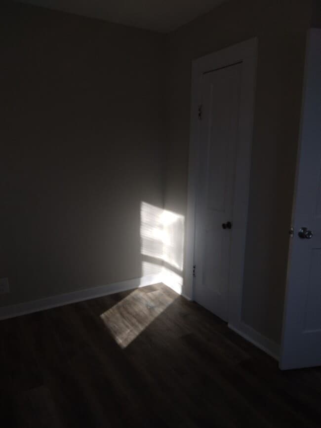 Building Photo - Newly remodeled 2 bedroom 1 bath home, Whi...