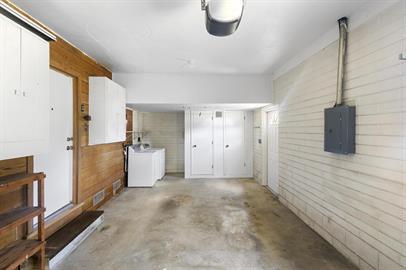 Building Photo - 420 N Fairview Ave