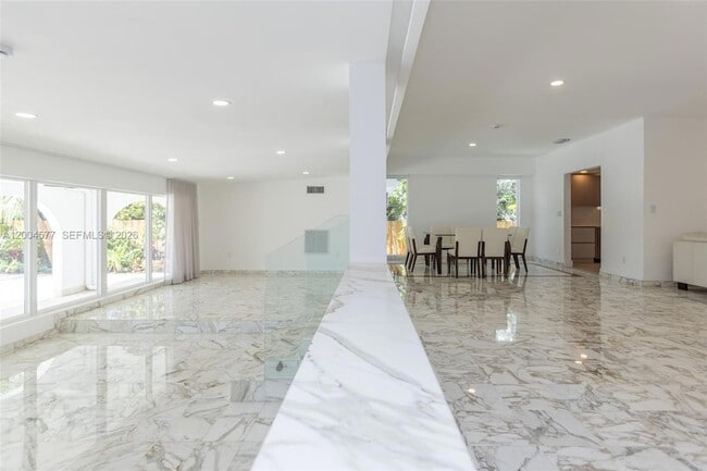 Building Photo - 1690 Daytonia Rd