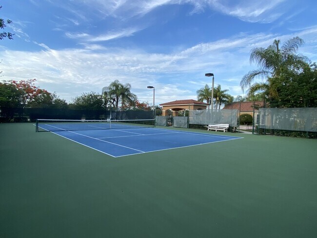 Building Photo - 1810 Florida Club Cir