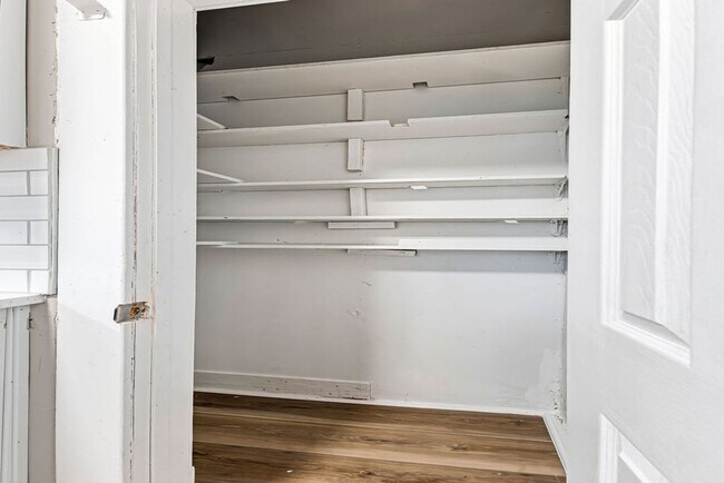 Building Photo - Remodeled 2-Bedroom Home in Saint Joseph with Off-Street Alley Parking