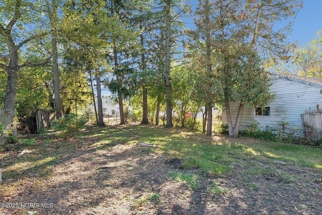 Building Photo - 1557 Indiana Ave