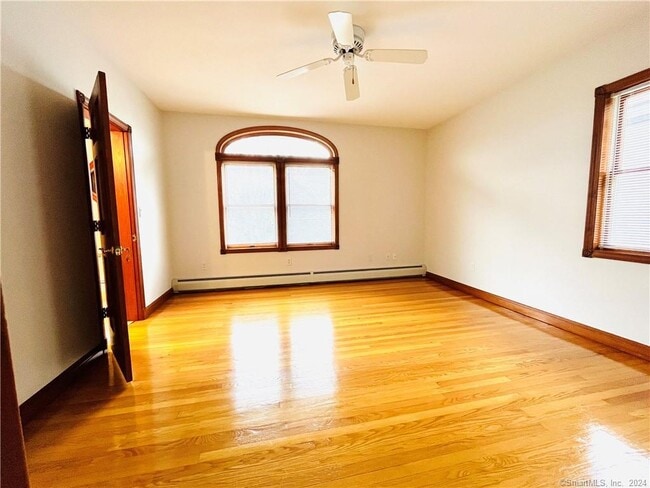 Building Photo - 21 Cottage St