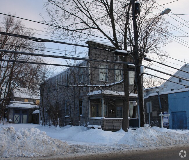 306 Mohawk Ave 306 Mohawk Ave Schenectady NY 12302 Apartment Finder