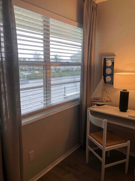 Building Photo - 1825 Cobia Dr