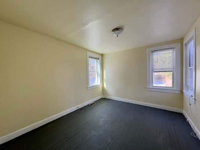 Building Photo - Unit for rent in Lauraville