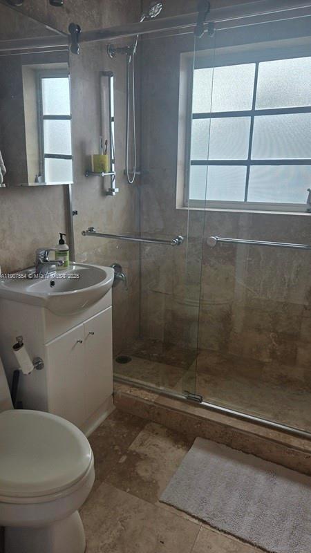 Building Photo - 750 Española Wy