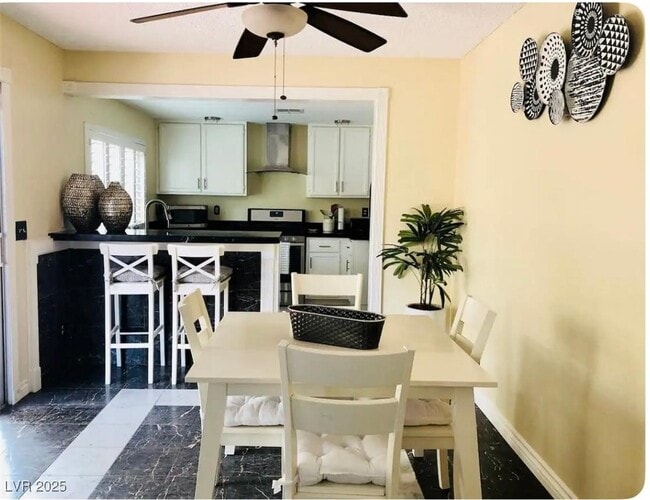 Building Photo - 985 Flapjack Dr