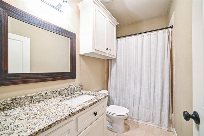 Building Photo - 2302 Arroyo Grande