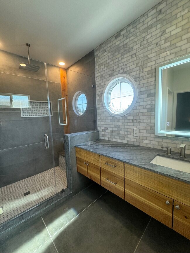 Building Photo - 17455 Marken Ln