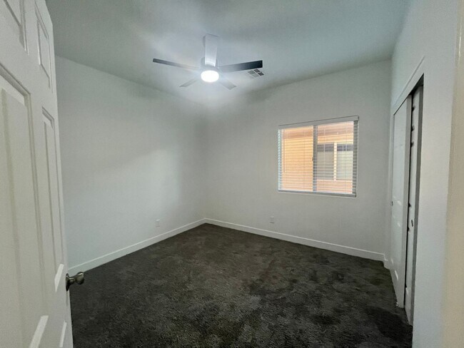 Building Photo - 2470 sq ft, remodeled single story, hard to find 5 bed, 2.5 bath, 2 car garage in guard gated Sta...