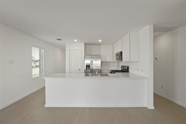 Building Photo - 1344 Blazin Bronco Trl