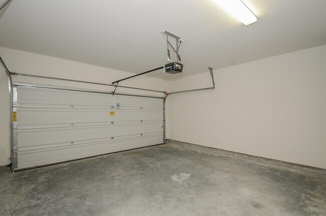 Building Photo - 20918 Cullen Ranch Rd