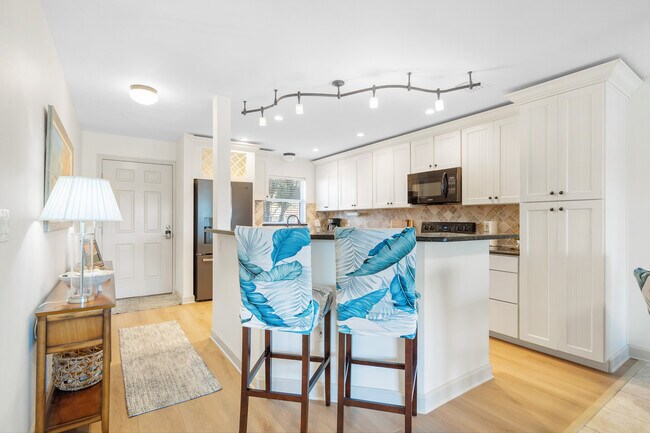 Building Photo - 5555 Gulf Blvd