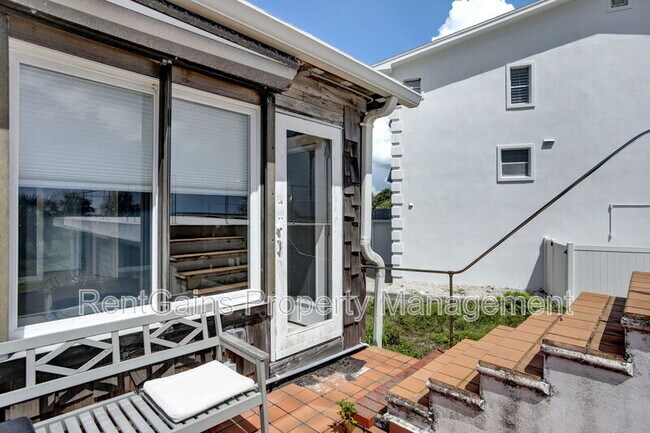 Building Photo - 5084 Atlantic View