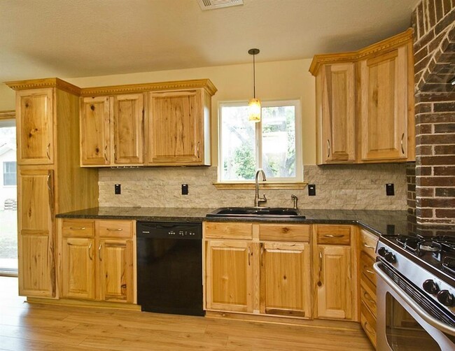 Building Photo - 5333 Westminster Dr