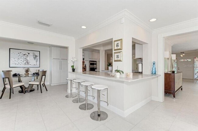 Building Photo - 7692 Cove Terrace