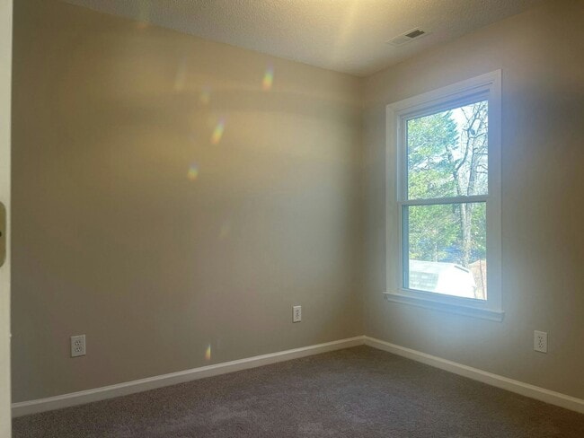 Building Photo - 2428 Havershire Dr