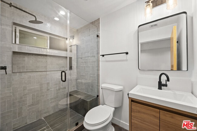 Building Photo - 807 N Cherokee Ave